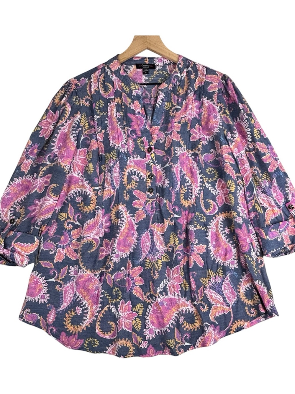 Cocomo Shirt Womens 1X Blue Pink Paisley 3/4 Sleeve V-Neck Pleated Pintuck
